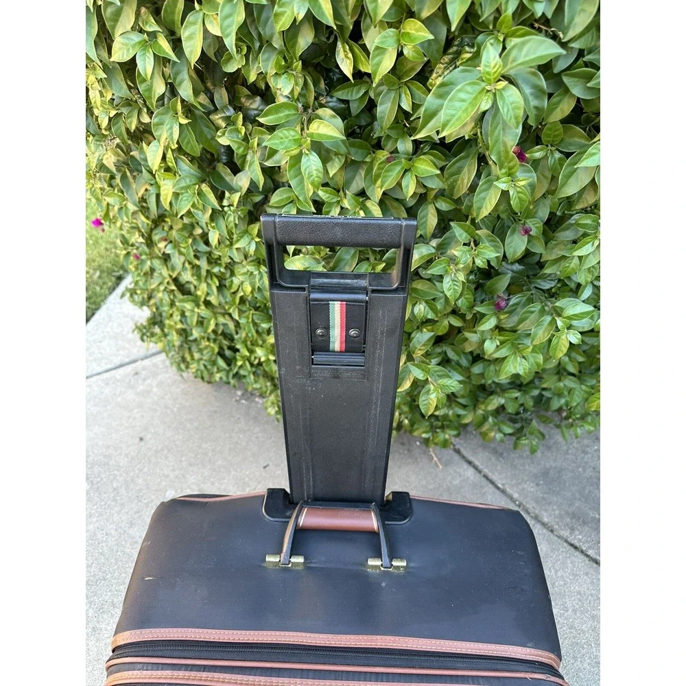 Vintage LARK Samsonite Black 22